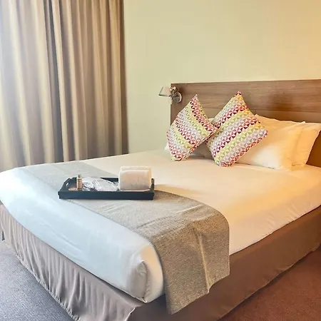 Campanile Paris Sud Saclay- Gif Sur Yvette Hotel