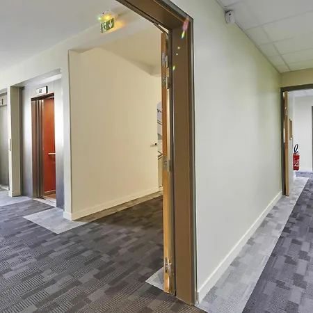 Campanile Paris Sud Saclay- Gif Sur Yvette 3*