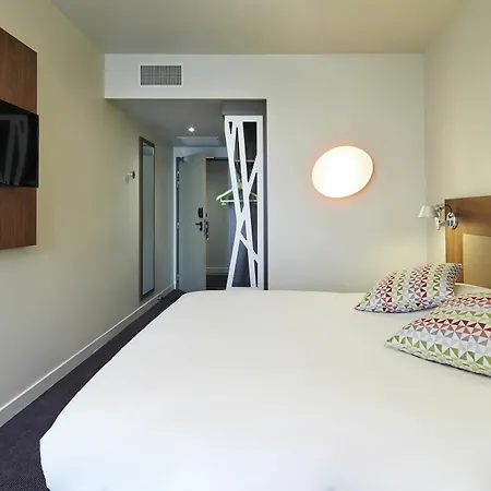 Hotel Campanile Paris Sud Saclay- Gif Sur Yvette