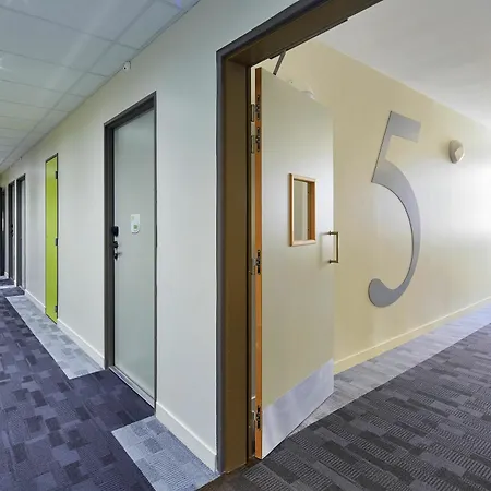 Campanile Paris Sud Saclay- Gif Sur Yvette Hotel