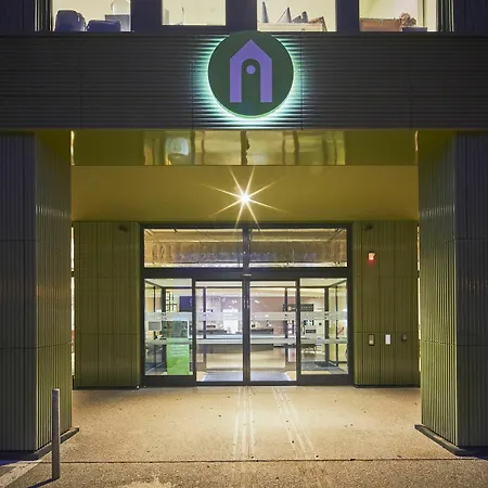 Campanile Prime - Paris Saclay Hotel